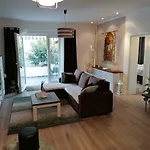 Luna Apartment