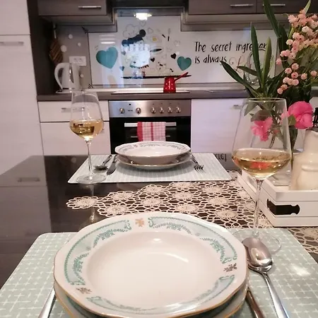 Luna Apartment